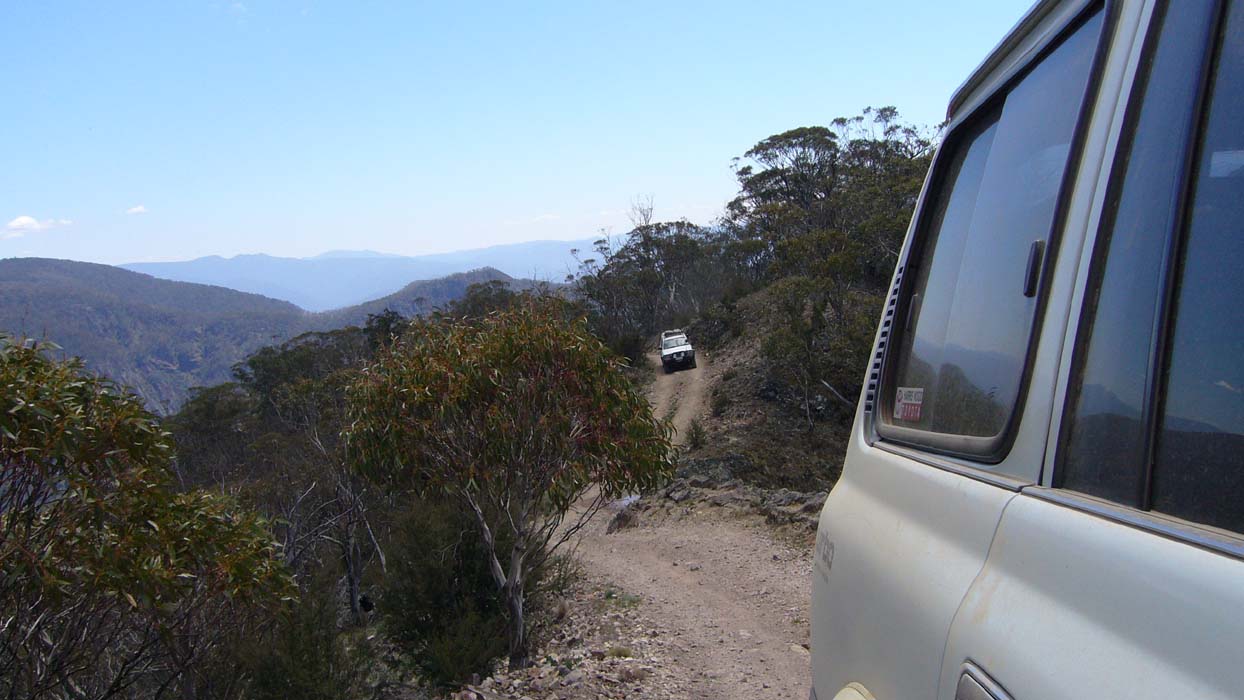 05-Jigger climbs Billy Goat