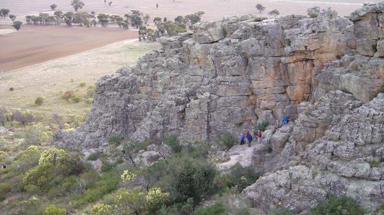 03-Convoy descends from Mitre Rock